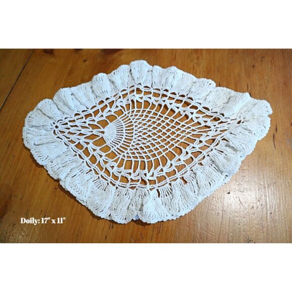 3 Doilies Doily Crocheted Doily Vintage Doilies V5 - Picture 2 of 4